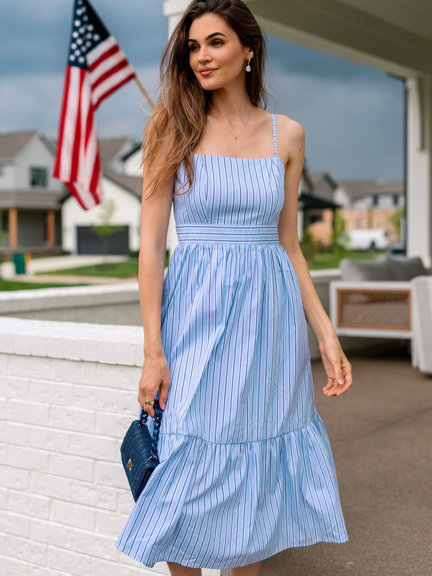 PLAY DRESS UP